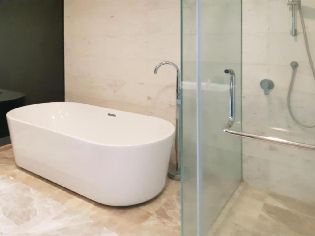 The Platinum Serviced By Faced Apartment